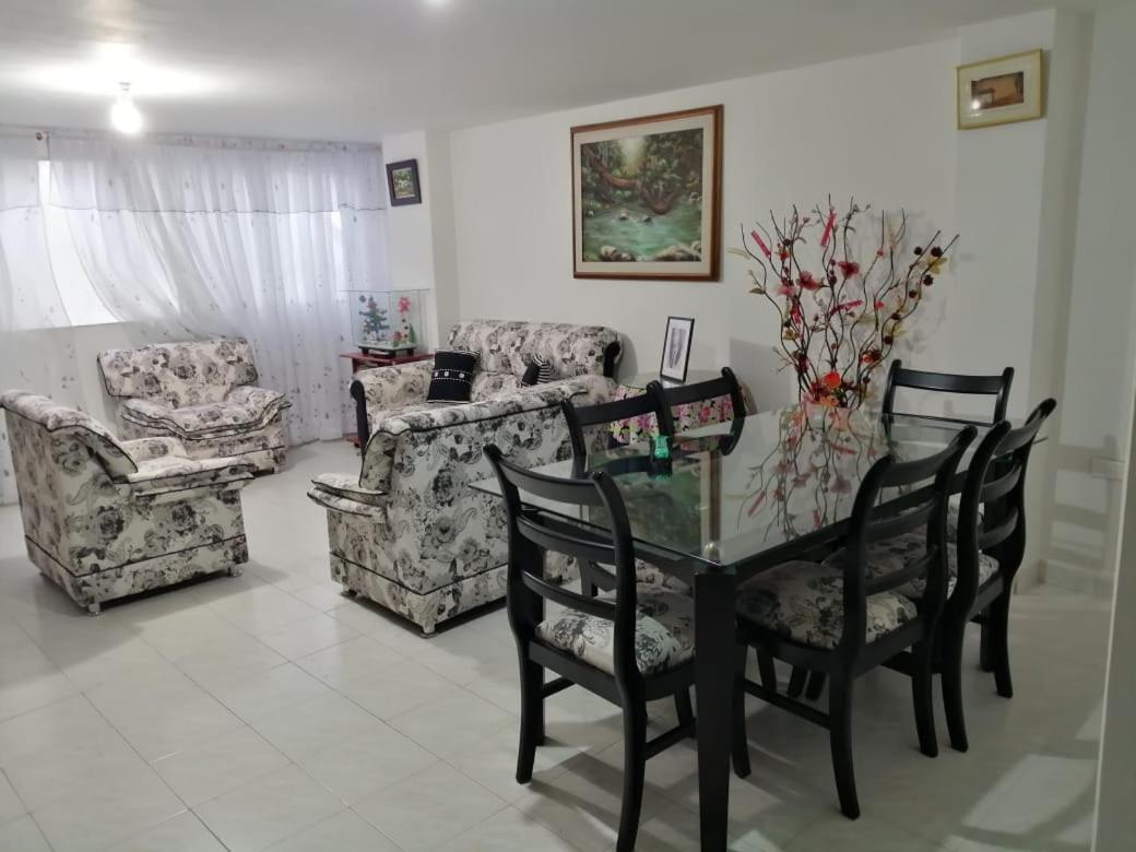 Hostal Dante سان جيل المظهر الخارجي الصورة